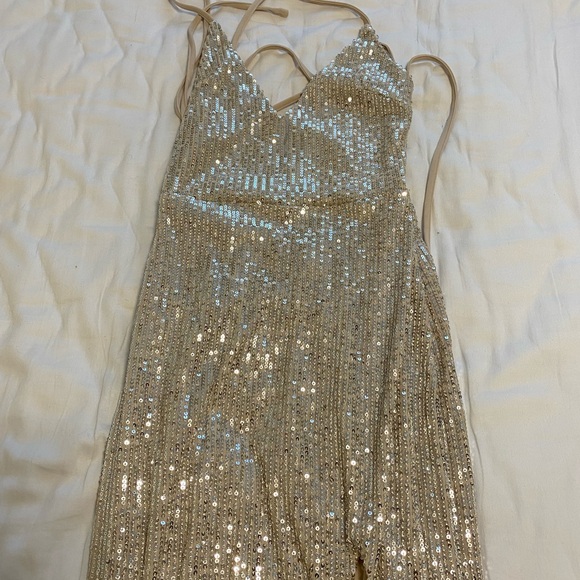 Milan Sequin Gown - Picture 4 of 6